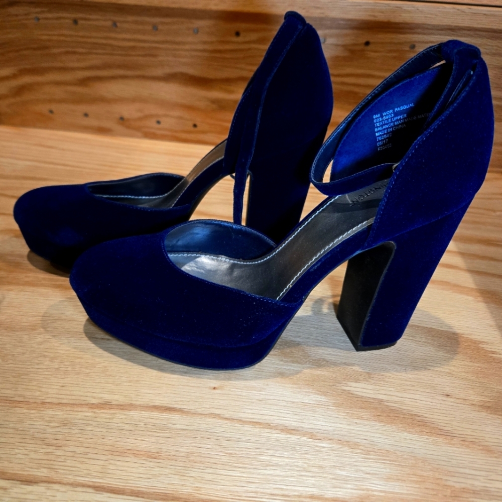 Worthington blue heels. 9